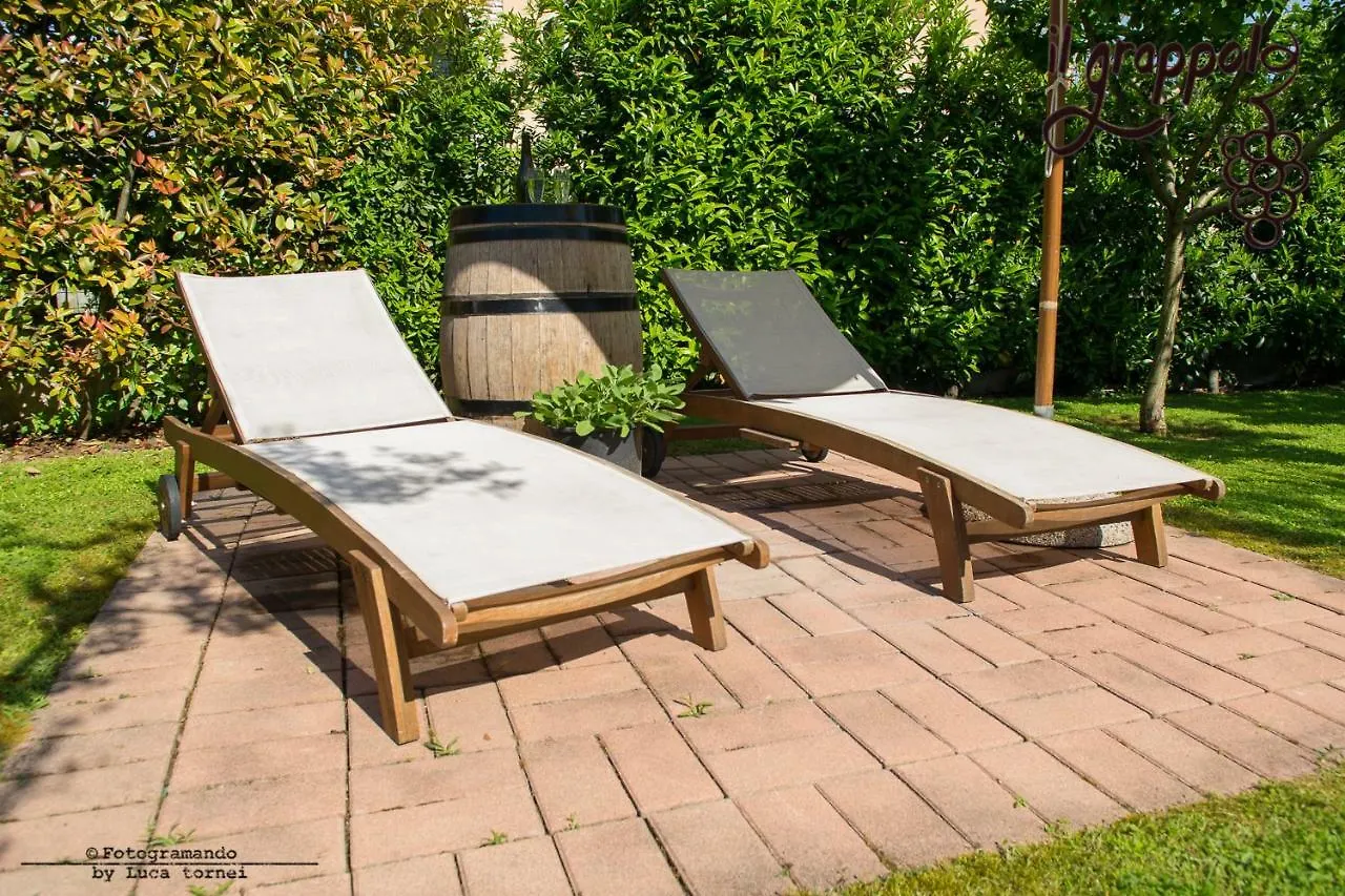 B&B Il Grappolo Foresteria Lombarda Sirmione 0*,  Italy