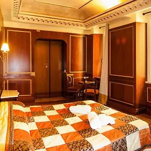 Domina Popolo Couette-café Rome